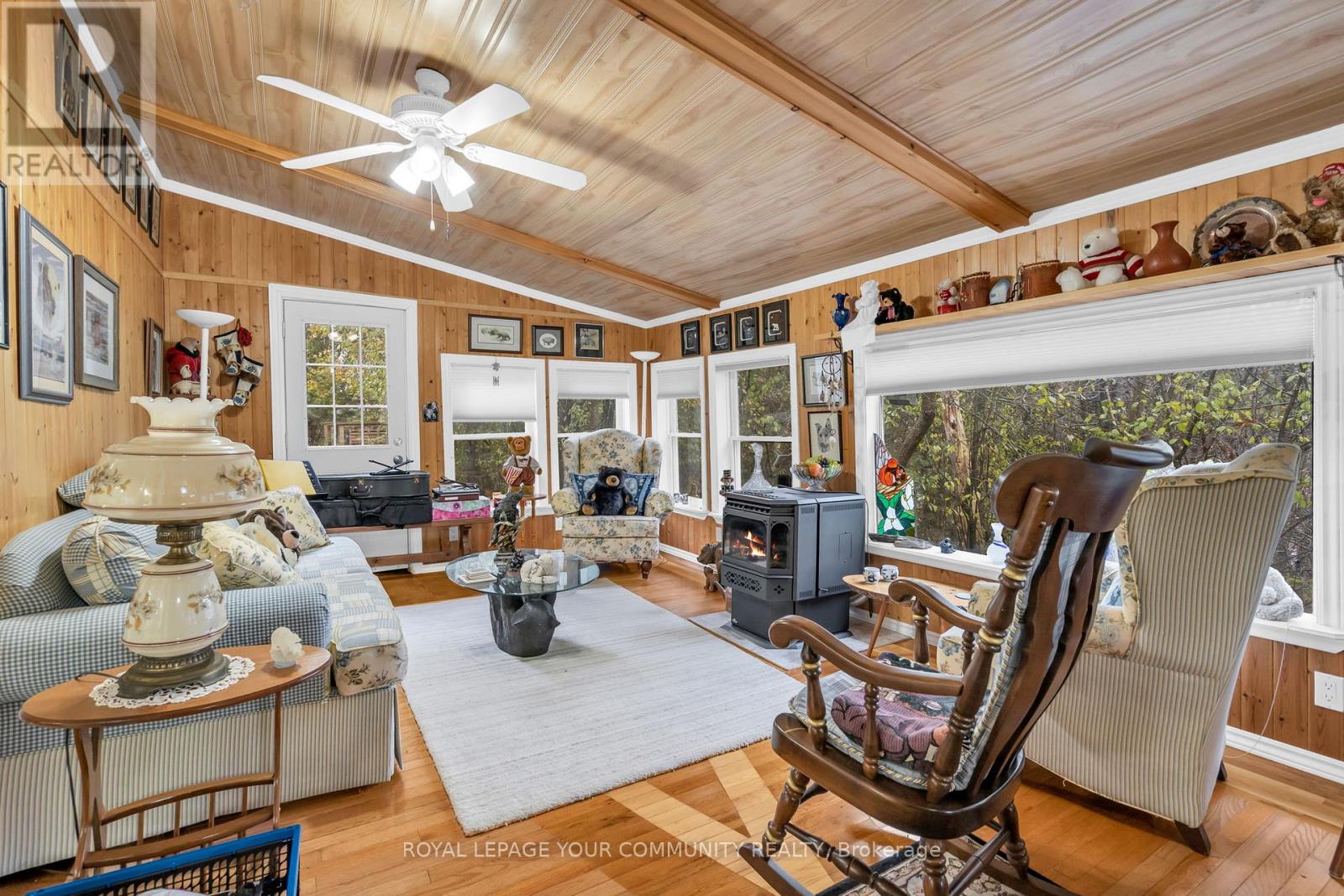 696 Catering Road S, Georgina, Ontario  L0E 1R0 - Photo 16 - N12546792