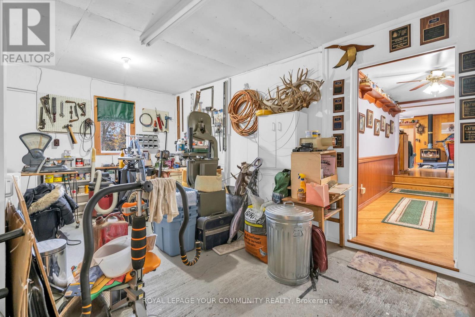 696 Catering Road S, Georgina, Ontario  L0E 1R0 - Photo 34 - N12546792