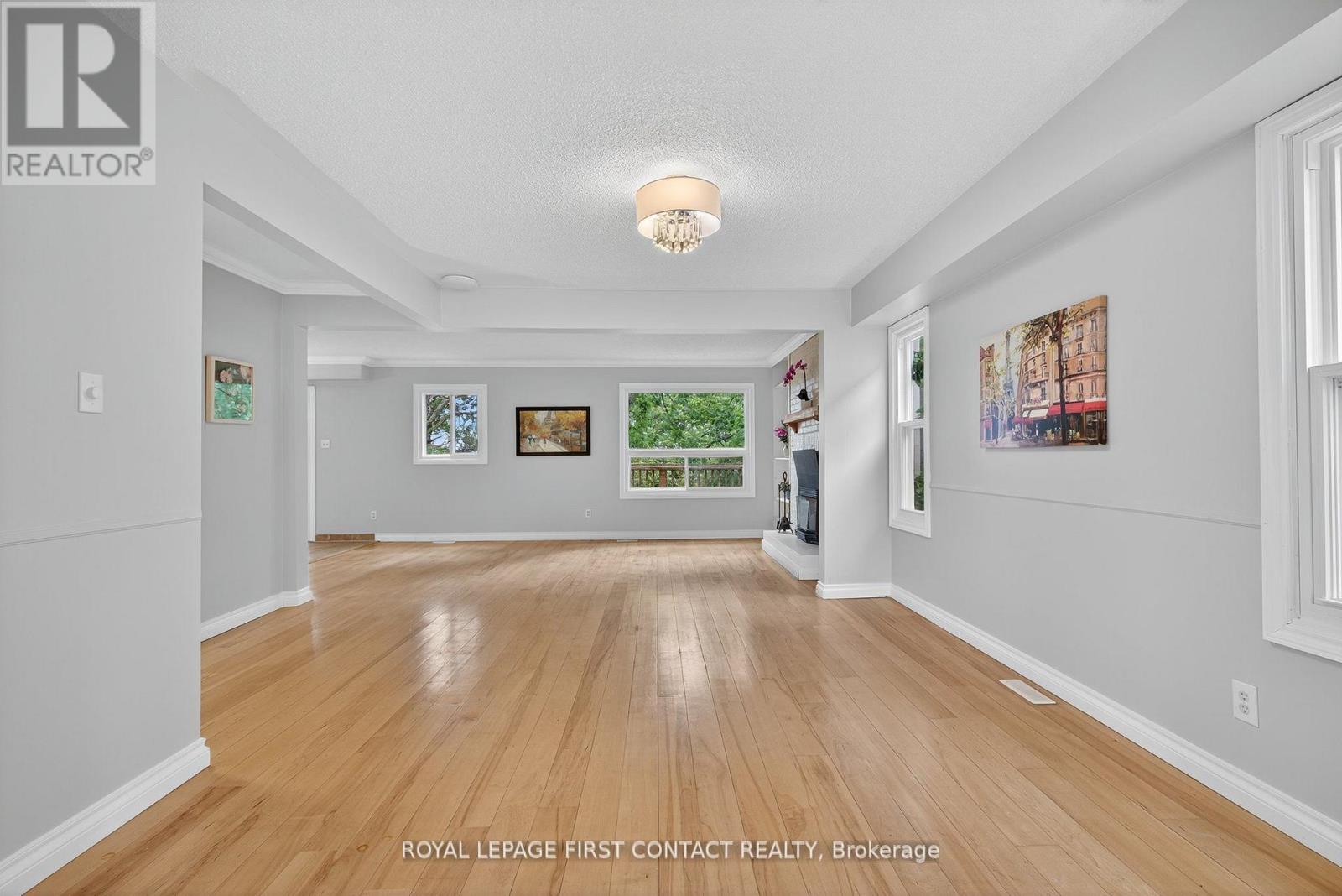 101 Browning Trail, Barrie, Ontario L4N 6J4 - Photo 15 - S12546612