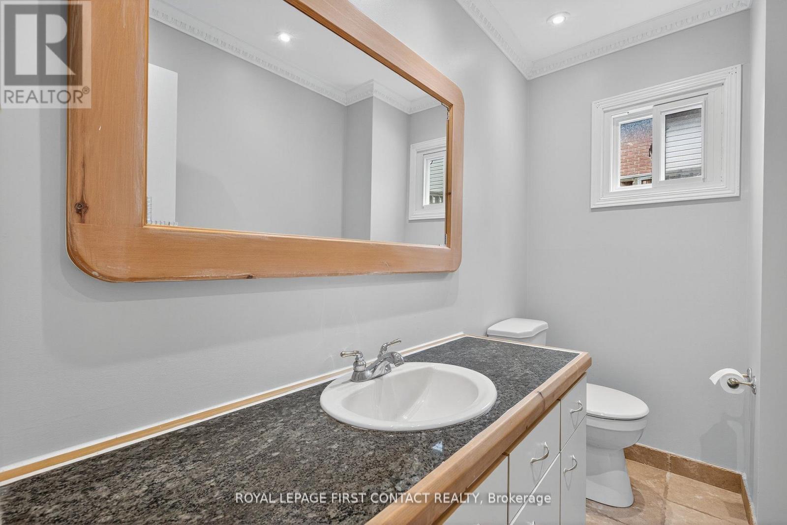 101 Browning Trail, Barrie, Ontario L4N 6J4 - Photo 17 - S12546612