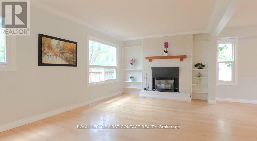 101 Browning Trail, Barrie, Ontario L4N 6J4 - Photo 19 - S12546612