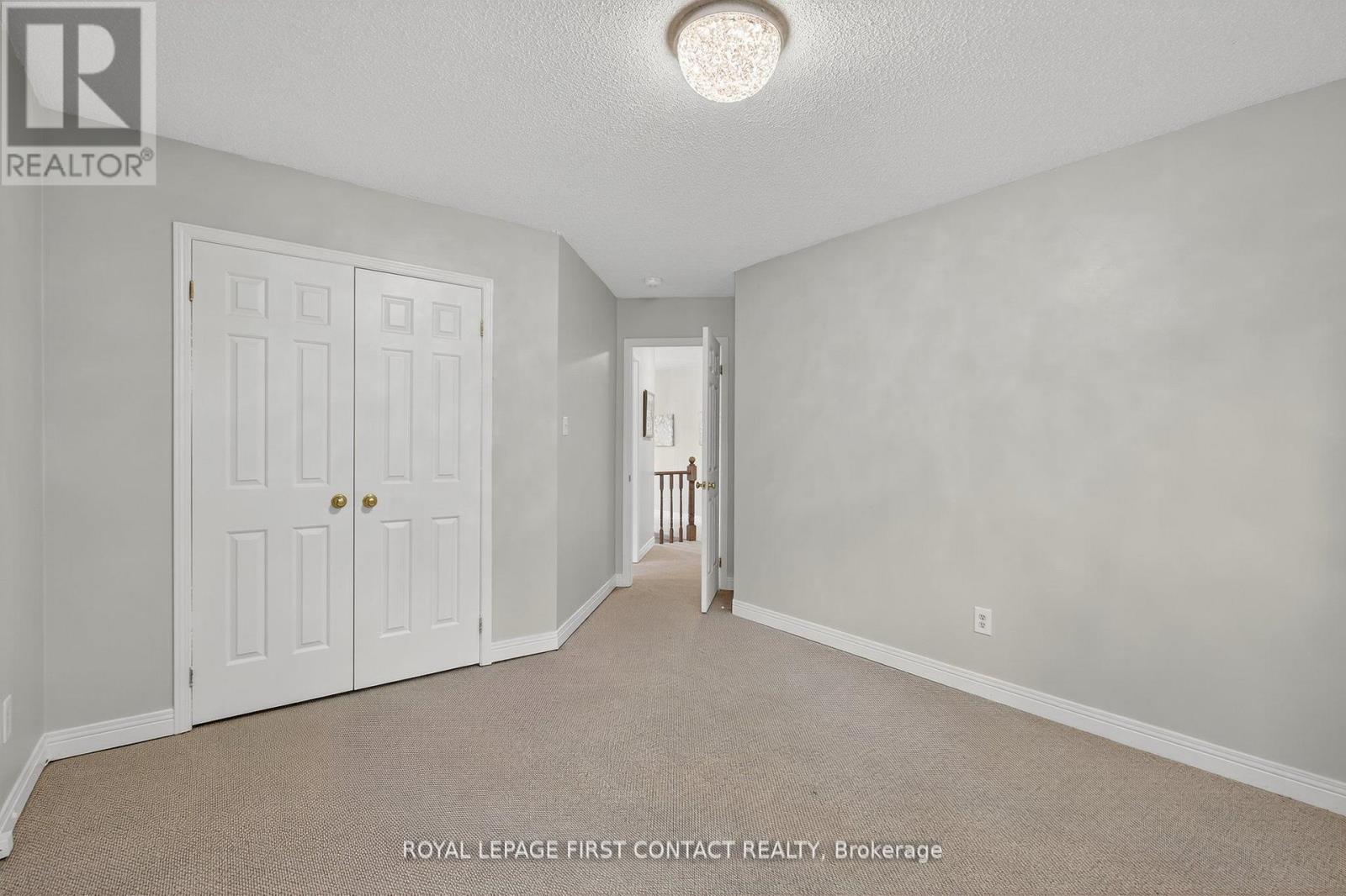 101 Browning Trail, Barrie, Ontario L4N 6J4 - Photo 26 - S12546612