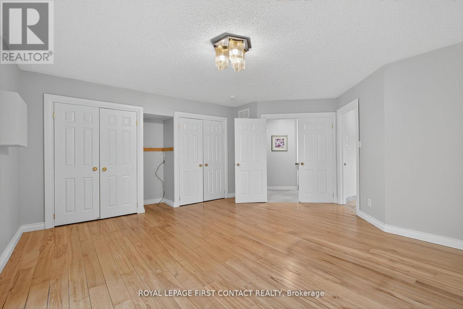 101 Browning Trail, Barrie, Ontario L4N 6J4 - Photo 31 - S12546612