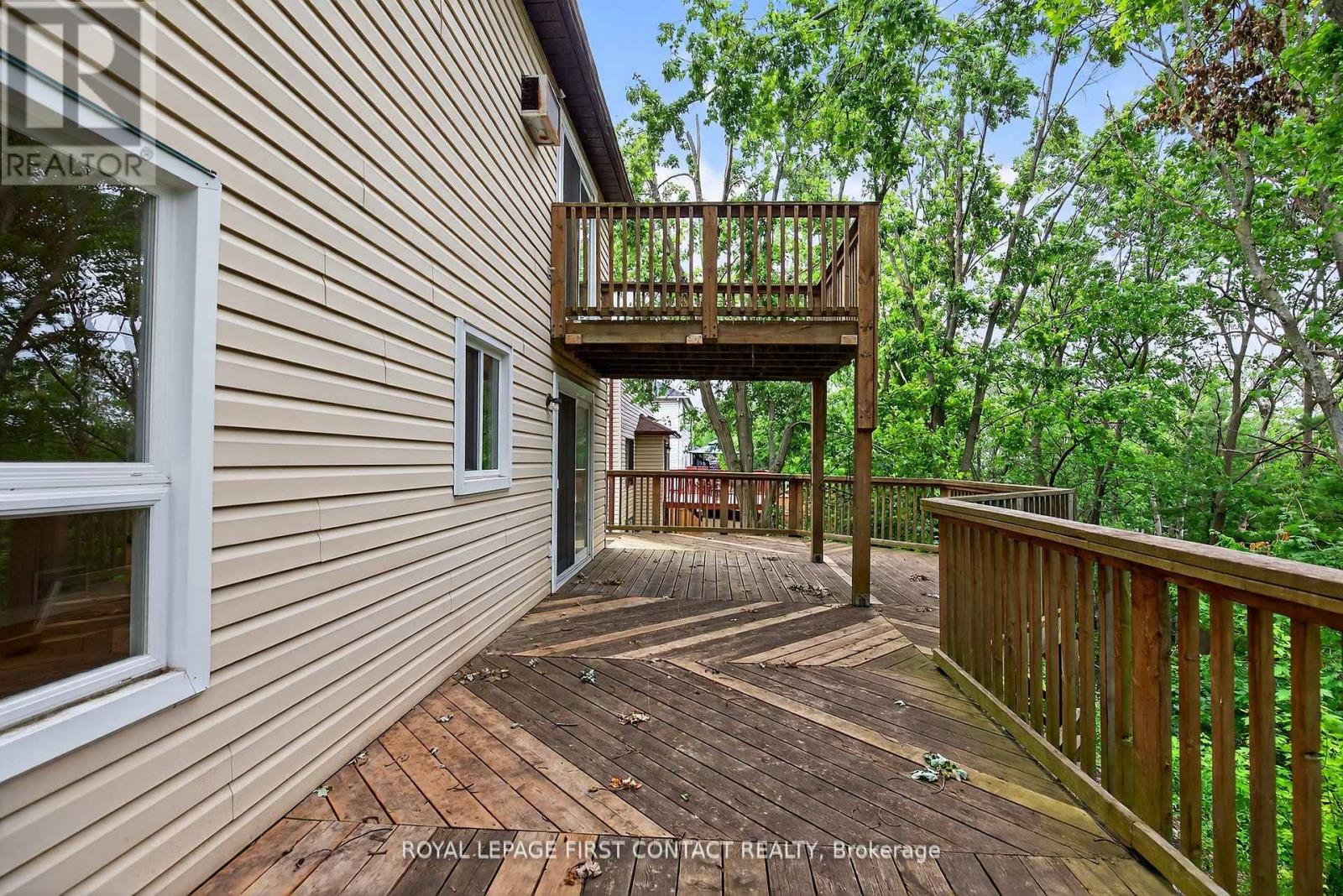 101 Browning Trail, Barrie, Ontario L4N 6J4 - Photo 33 - S12546612