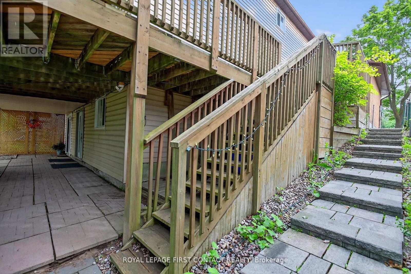 101 Browning Trail, Barrie, Ontario L4N 6J4 - Photo 35 - S12546612