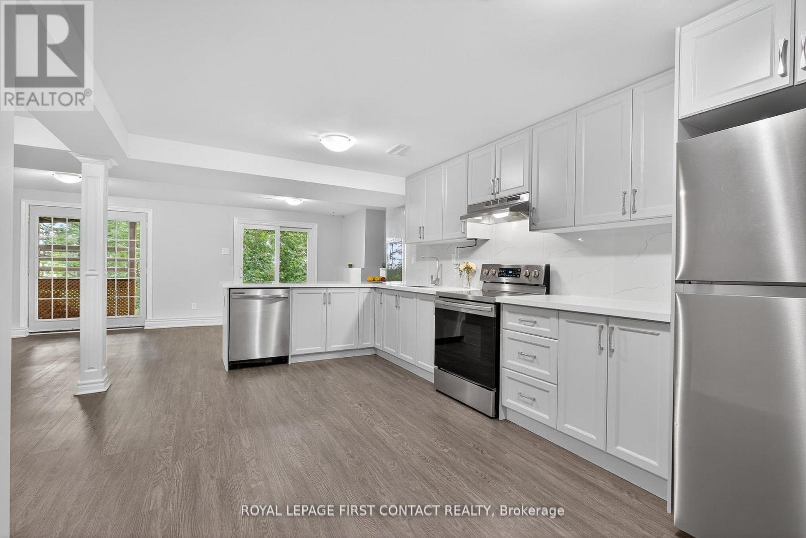 101 Browning Trail, Barrie, Ontario L4N 6J4 - Photo 38 - S12546612