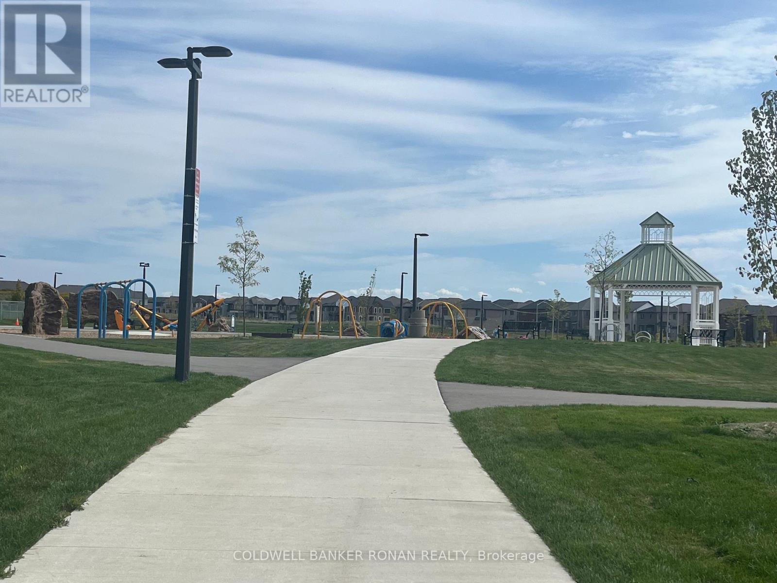 32 Sagewood Crescent, Barrie, Ontario  L9S 2Z4 - Photo 5 - S12546756