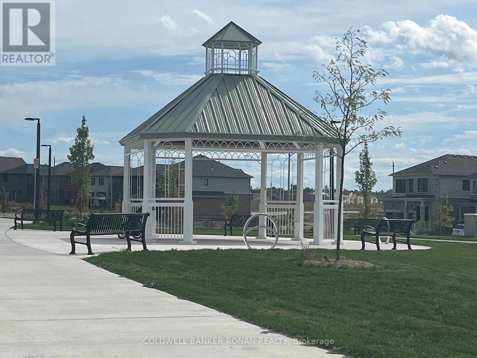 32 Sagewood Crescent, Barrie, Ontario  L9S 2Z4 - Photo 6 - S12546756