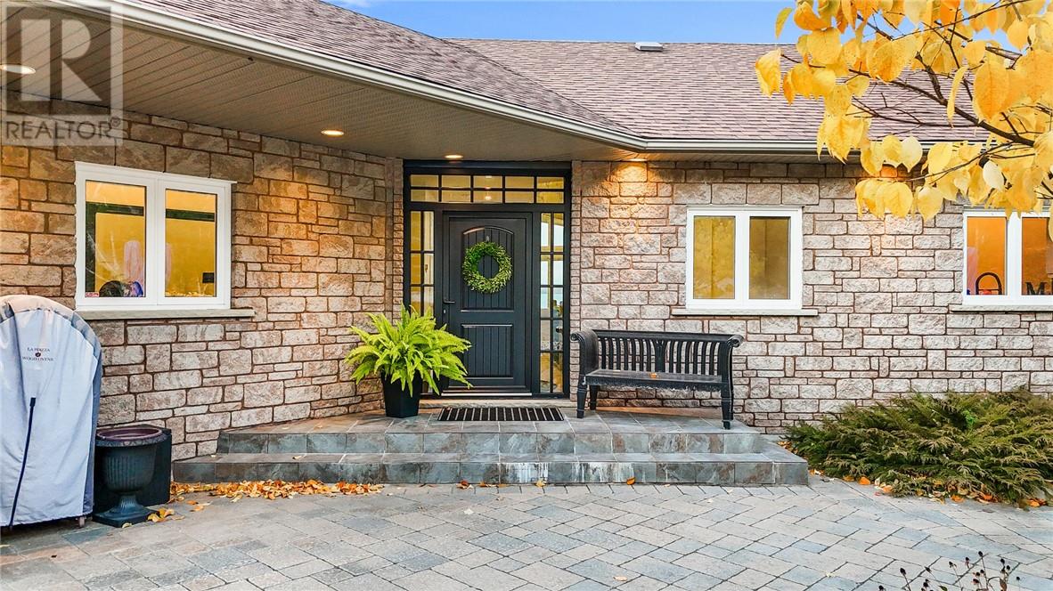 20 Breezehill Road, Skead, Ontario  P0M 2Y0 - Photo 4 - 2125658