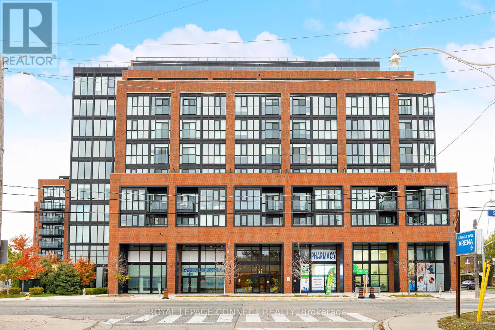 112 - 2300 ST CLAIR AVENUE W, Toronto, Ontario