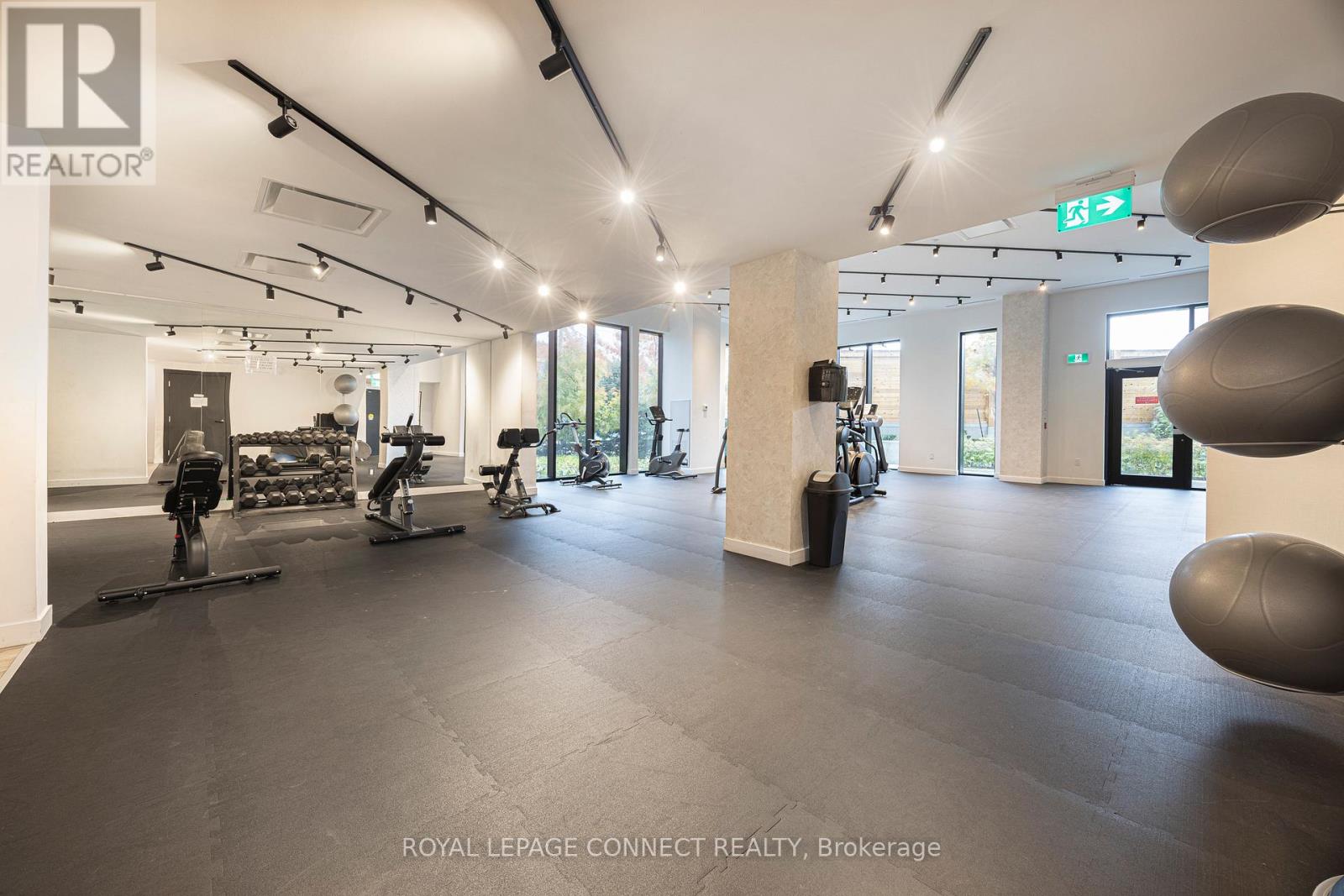 112 - 2300 St Clair Avenue W, Toronto, Ontario  M4V 0A2 - Photo 29 - W12463155