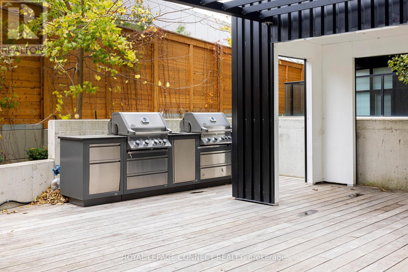 112 - 2300 St Clair Avenue W, Toronto, Ontario  M4V 0A2 - Photo 21 - W12463155