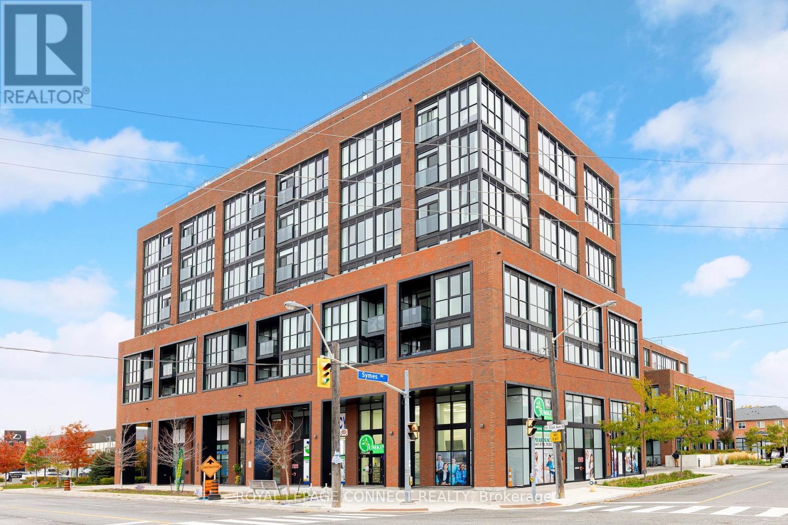 112 - 2300 St Clair Avenue W, Toronto, Ontario  M4V 0A2 - Photo 31 - W12463155