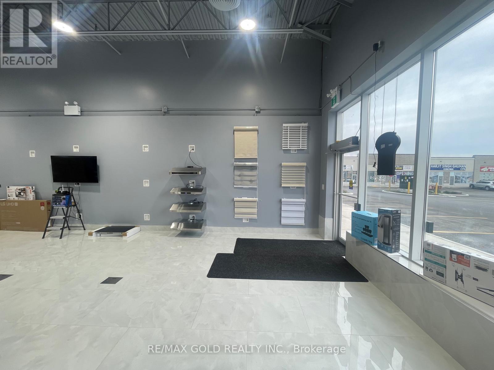 Unit 4 - 6101 Mayfield Road, Brampton, Ontario  L6P 4R9 - Photo 36 - W12546628