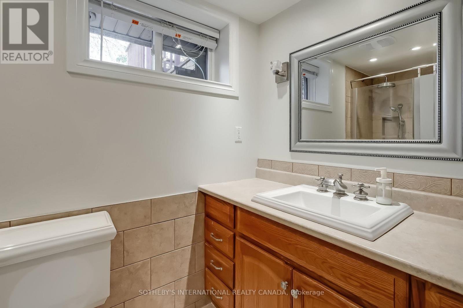 475 Sparling Crescent, Burlington, Ontario  L7L 5J3 - Photo 22 - W12546662