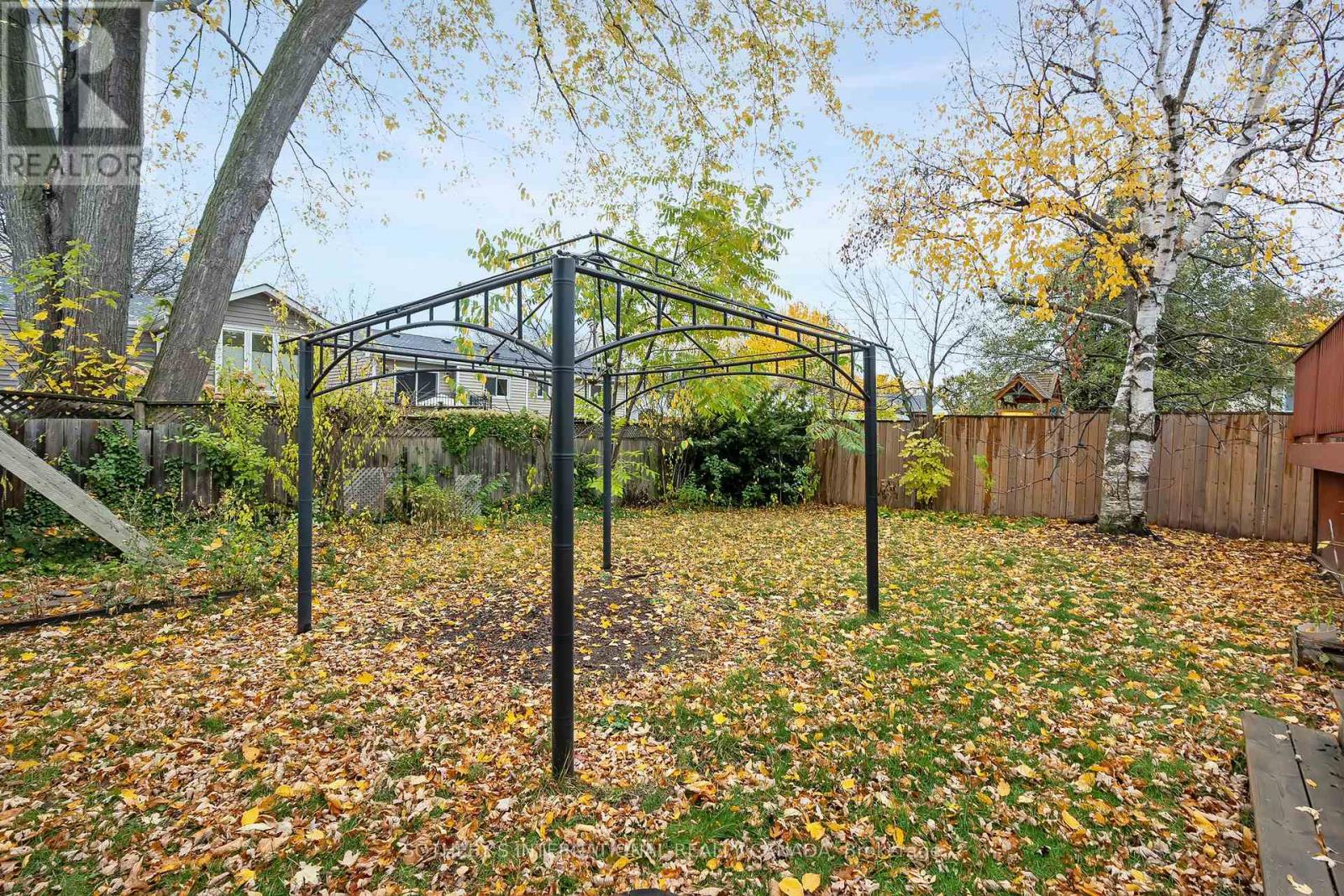 475 Sparling Crescent, Burlington, Ontario  L7L 5J3 - Photo 26 - W12546662