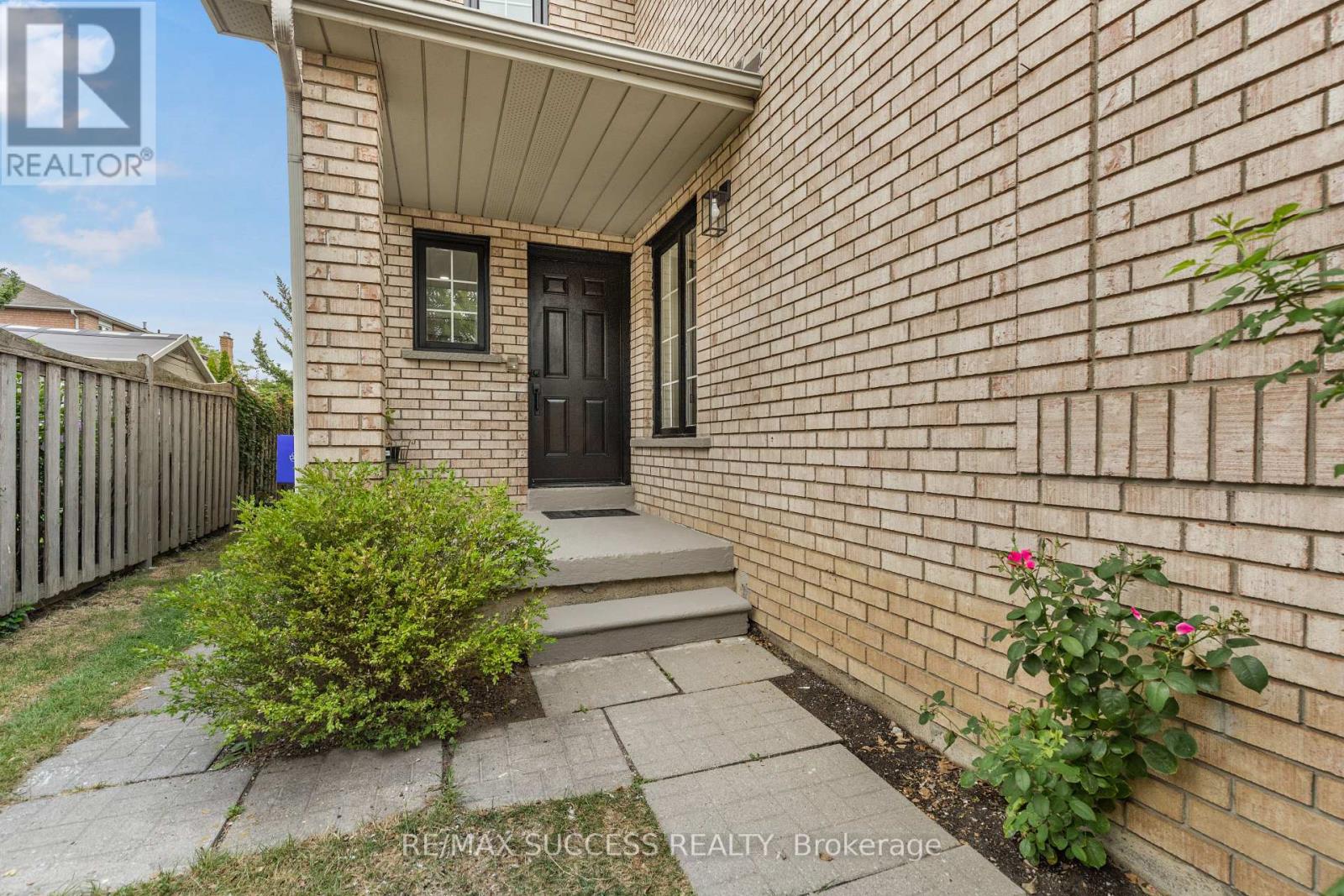 4631 Penhallow Road, Mississauga, Ontario  L5V 1E8 - Photo 10 - W12546688
