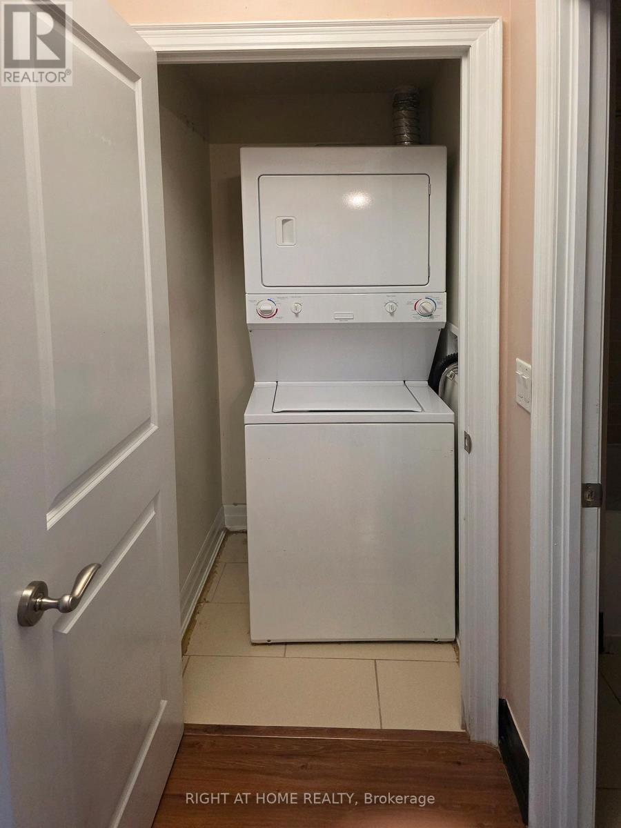 508 - 100 John Street, Brampton, Ontario  L6W 0A8 - Photo 11 - W12546720