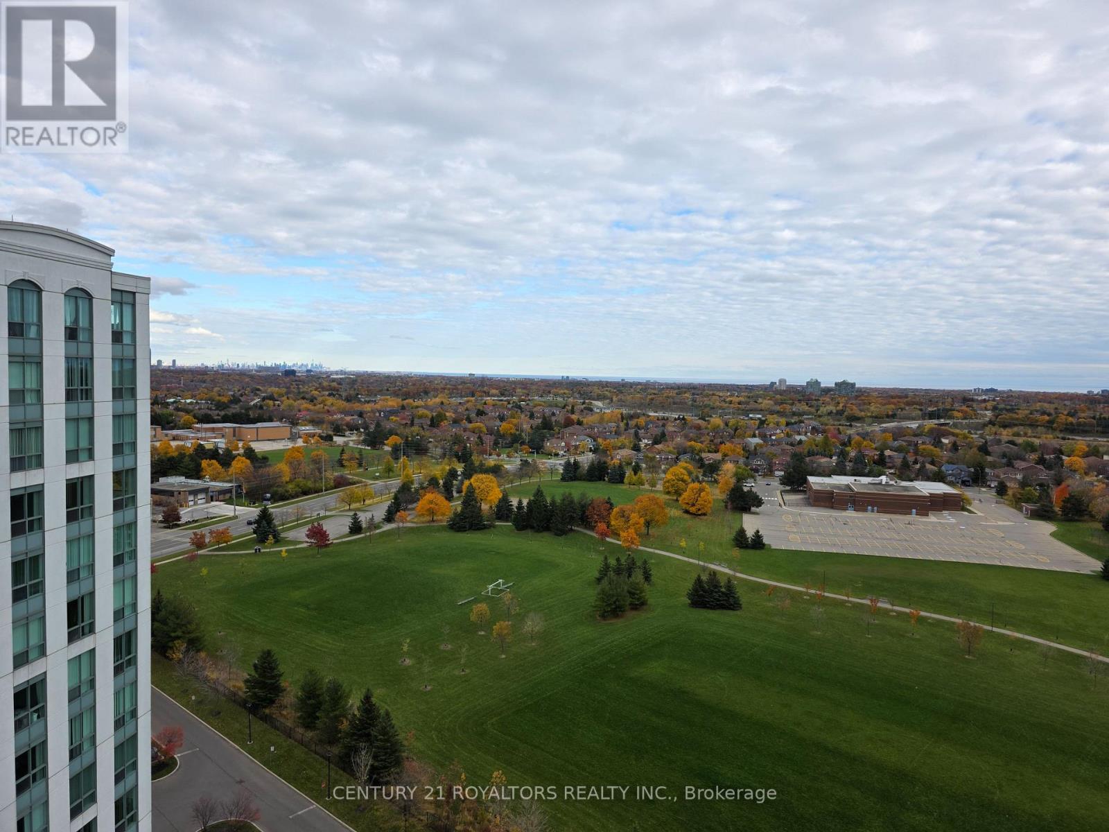 4889 Kimbermount Avenue, Mississauga, Ontario  L5M 7R9 - Photo 11 - W12546736