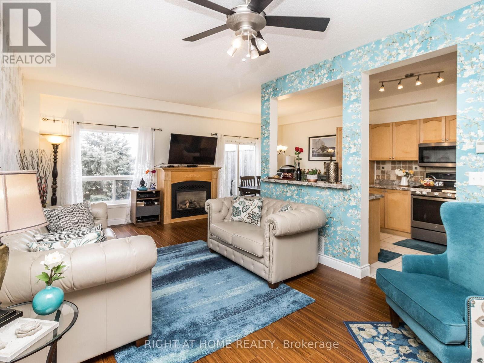 2229 Walker's Line, Burlington, Ontario  L7M 4X4 - Photo 6 - W12546748