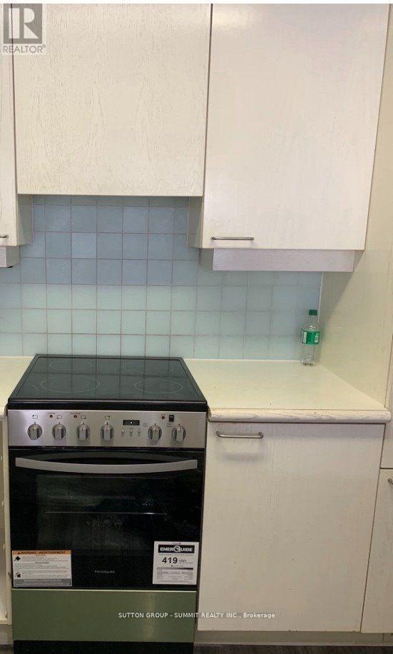 603 - 50 Eglinton Avenue W, Mississauga, Ontario  L5R 3P5 - Photo 4 - W12546784