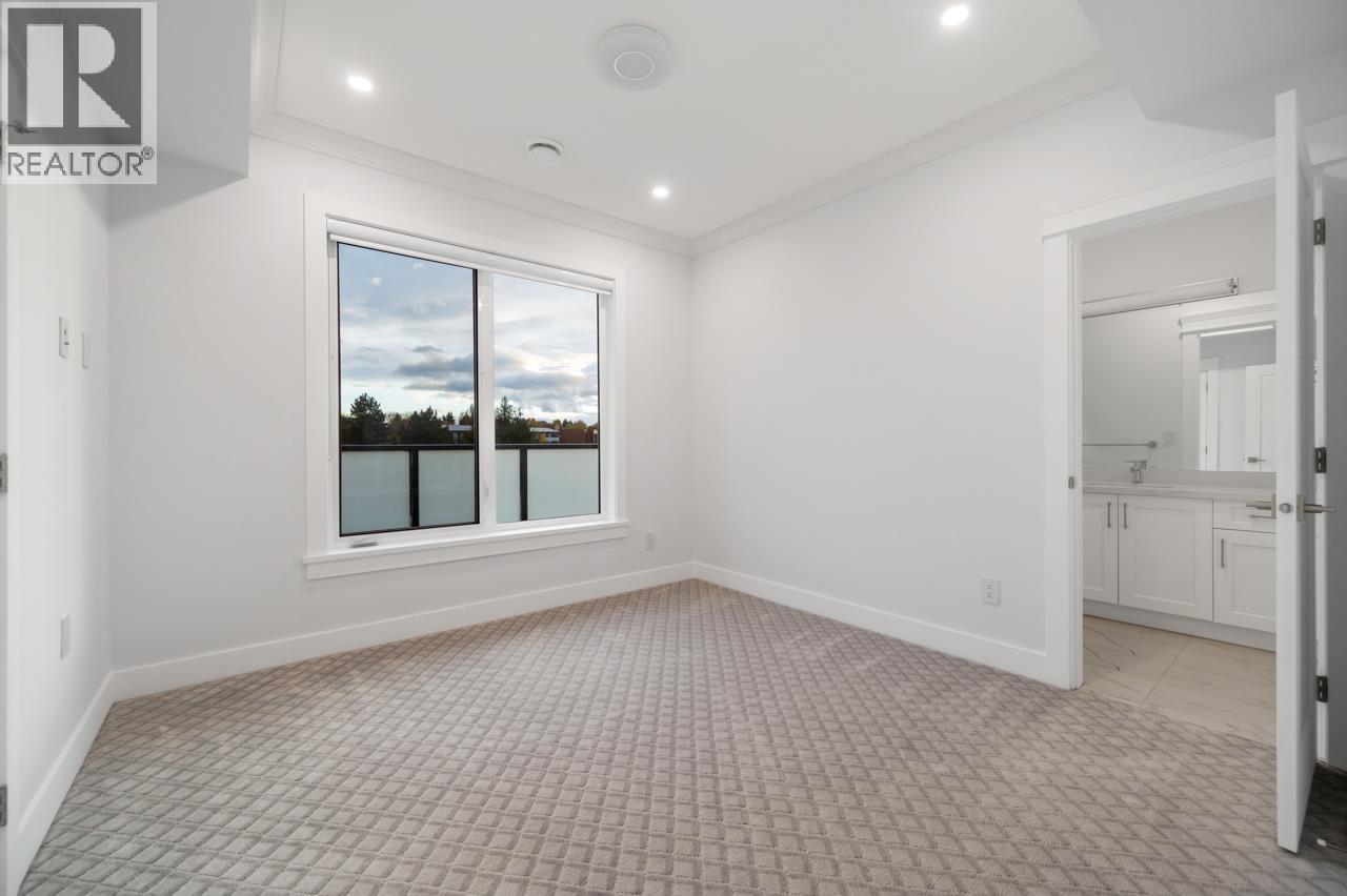 4471 Windjammer Drive, Richmond, British Columbia V7E 4L7 - Photo 14 - R3067538