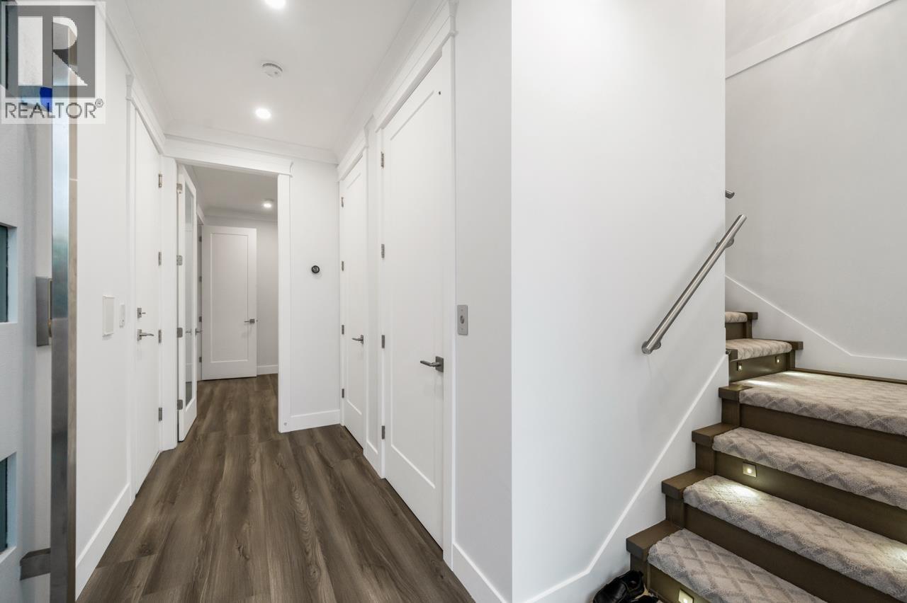 4471 Windjammer Drive, Richmond, British Columbia V7E 4L7 - Photo 33 - R3067538