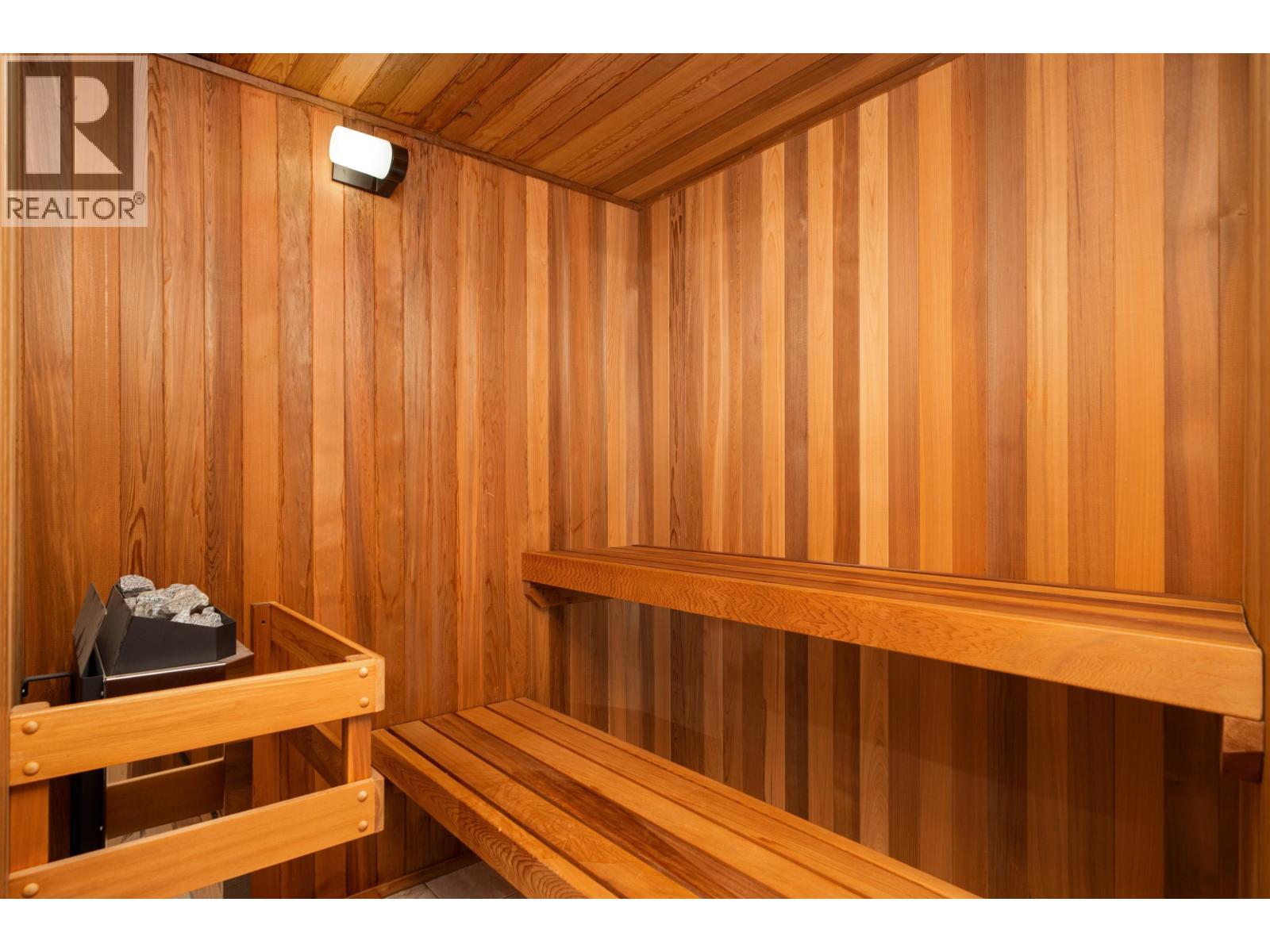 6111 Kitchener Street, Burnaby, British Columbia V5B 2J5 - Photo 36 - R3067515