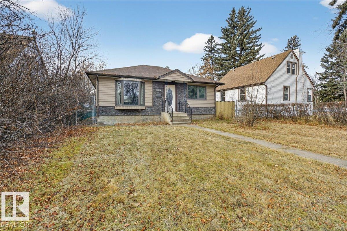 12326 102 St Nw, Edmonton, Alberta  T5G 2H4 - Photo 2 - E4465786