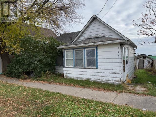 123 Johnson AVE, Thunder Bay, Ontario