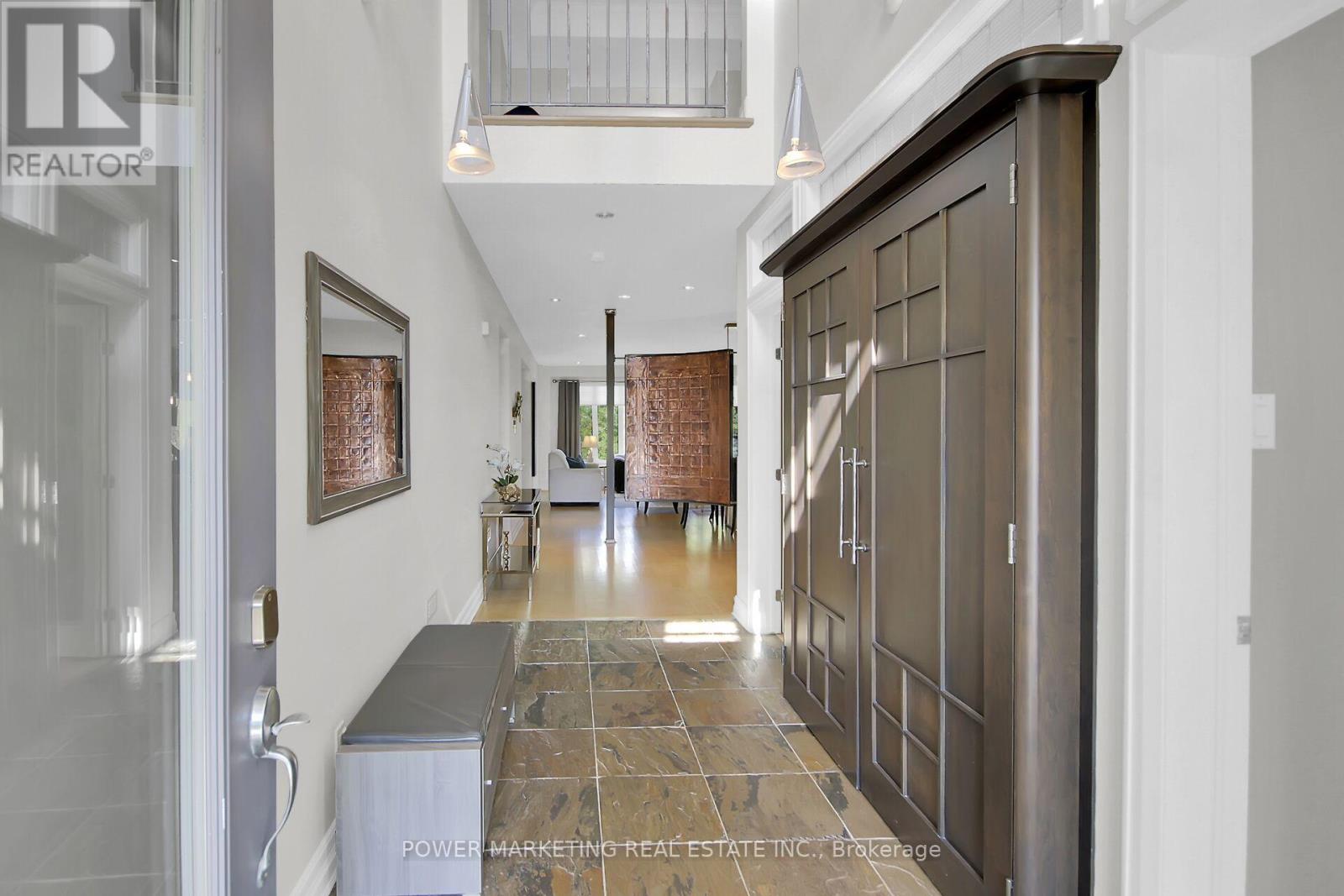 15 Marwood Court, Ottawa, Ontario K2J 5G1 - Photo 2 - X12546896