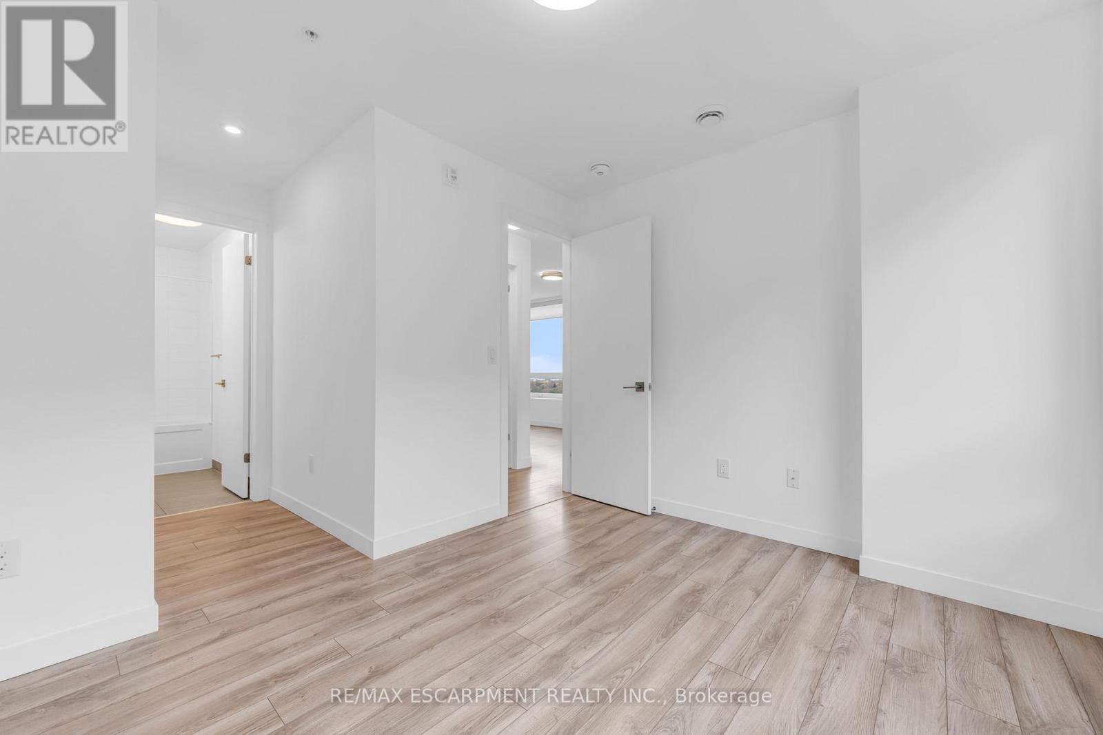 503 - 479 Charlton Avenue E, Hamilton, Ontario  L8N 0B4 - Photo 7 - X12546598