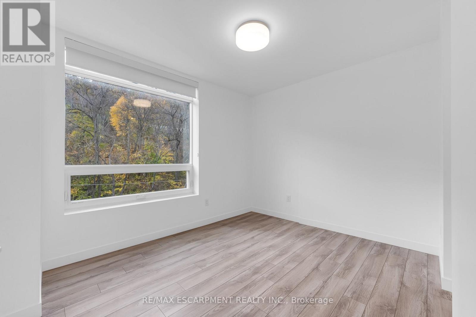 503 - 479 Charlton Avenue E, Hamilton, Ontario  L8N 0B4 - Photo 8 - X12546598