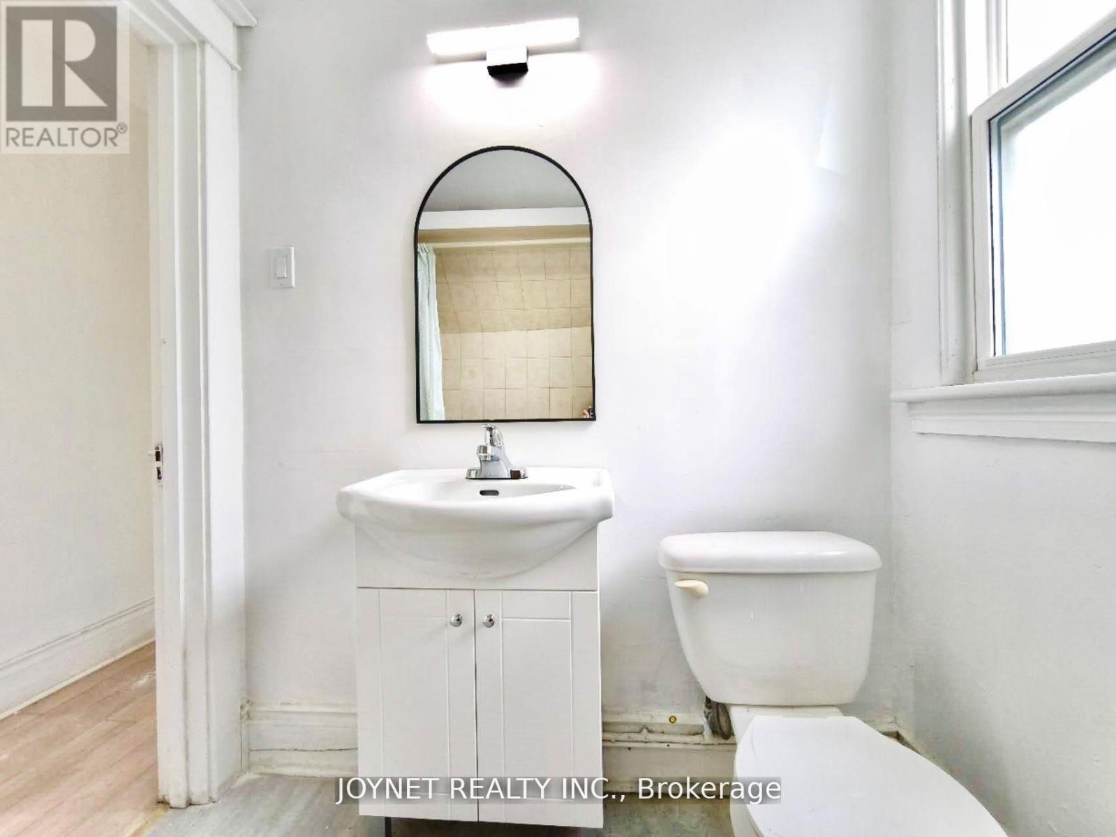 68 Barclay Street, Hamilton, Ontario  L8S 1P4 - Photo 15 - X12546644