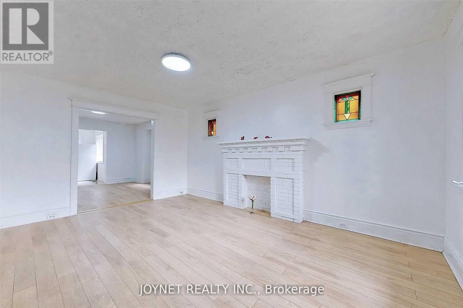 68 Barclay Street, Hamilton, Ontario  L8S 1P4 - Photo 4 - X12546644