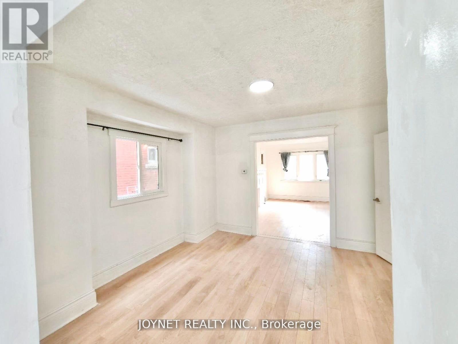 68 Barclay Street, Hamilton, Ontario  L8S 1P4 - Photo 7 - X12546644