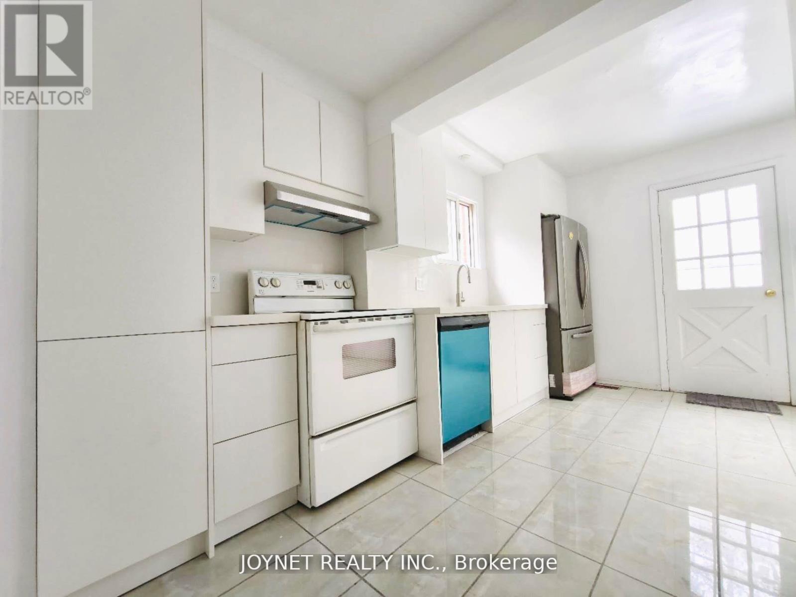 68 Barclay Street, Hamilton, Ontario  L8S 1P4 - Photo 8 - X12546644