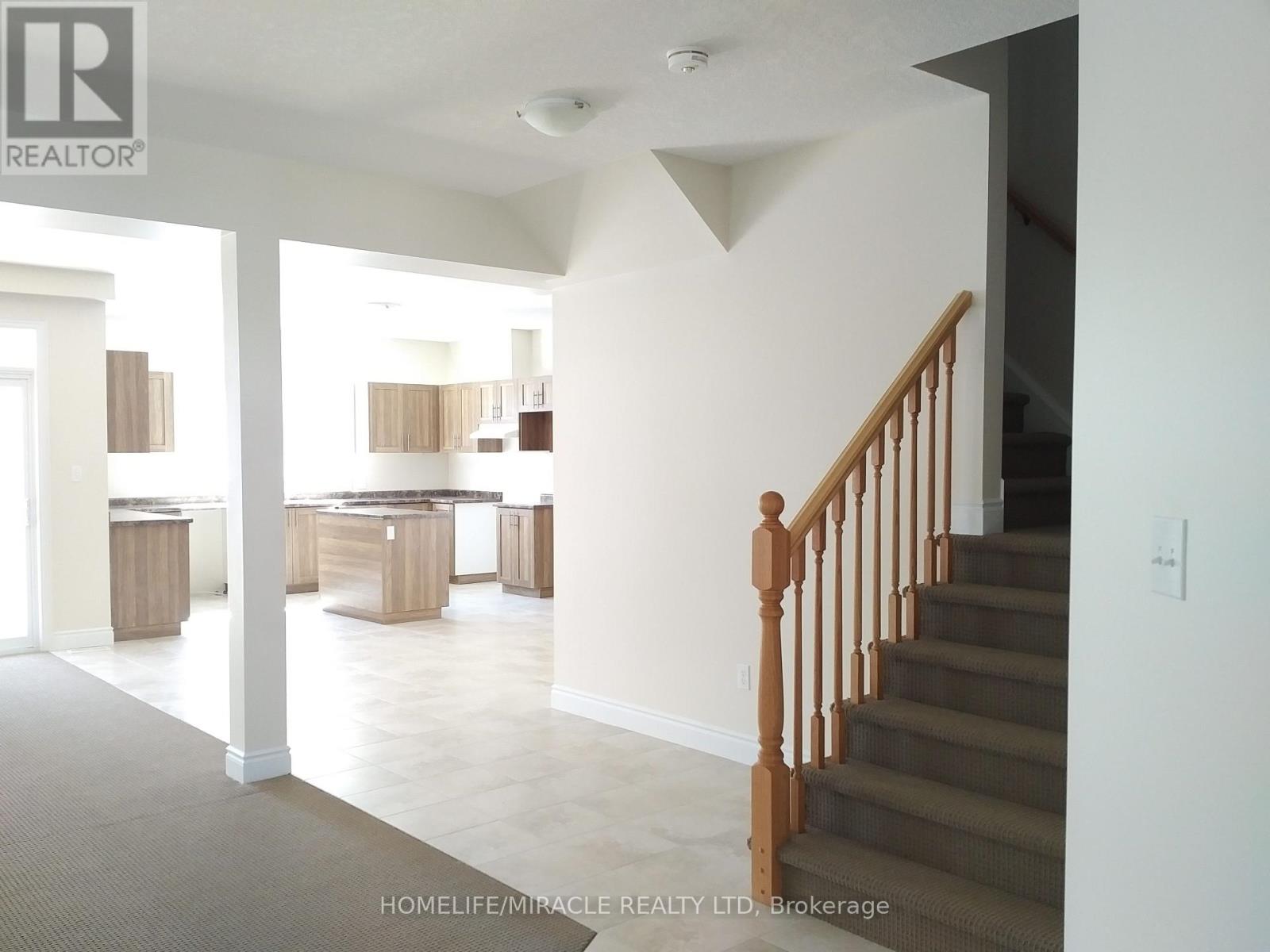 2539 Holbrook Drive, London South, Ontario  N6M 0E8 - Photo 3 - X12546650