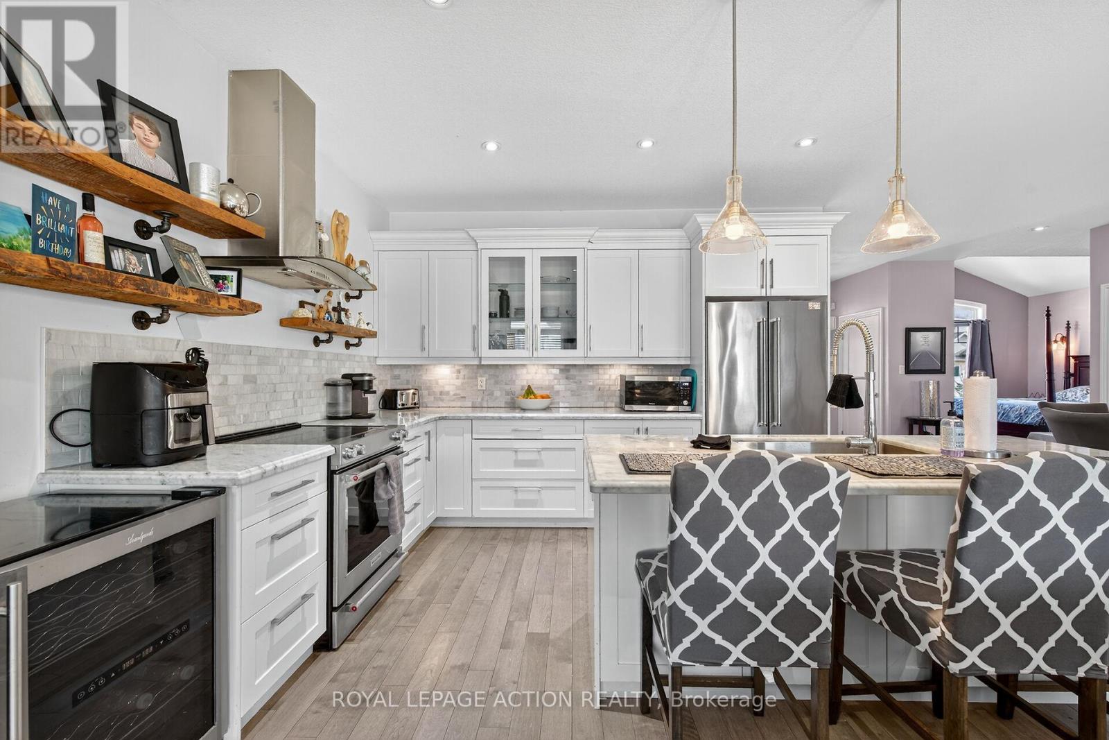 11 Jong Street, Norfolk, Ontario  N0E 1Y0 - Photo 12 - X12546660