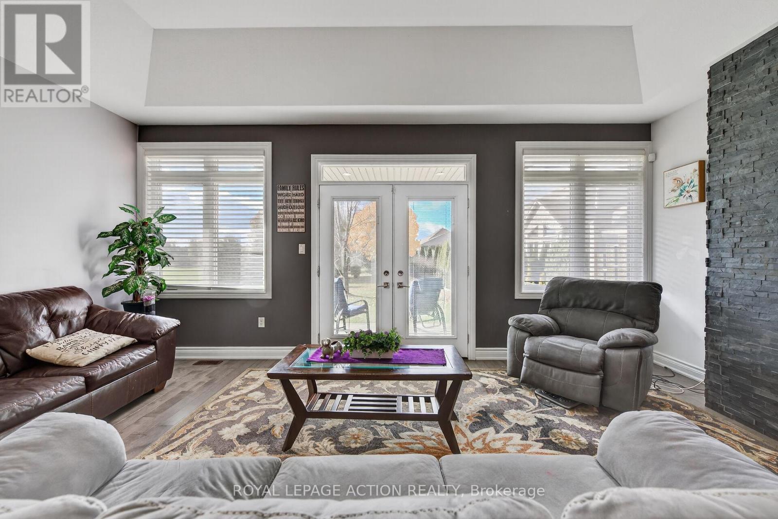 11 Jong Street, Norfolk, Ontario  N0E 1Y0 - Photo 14 - X12546660