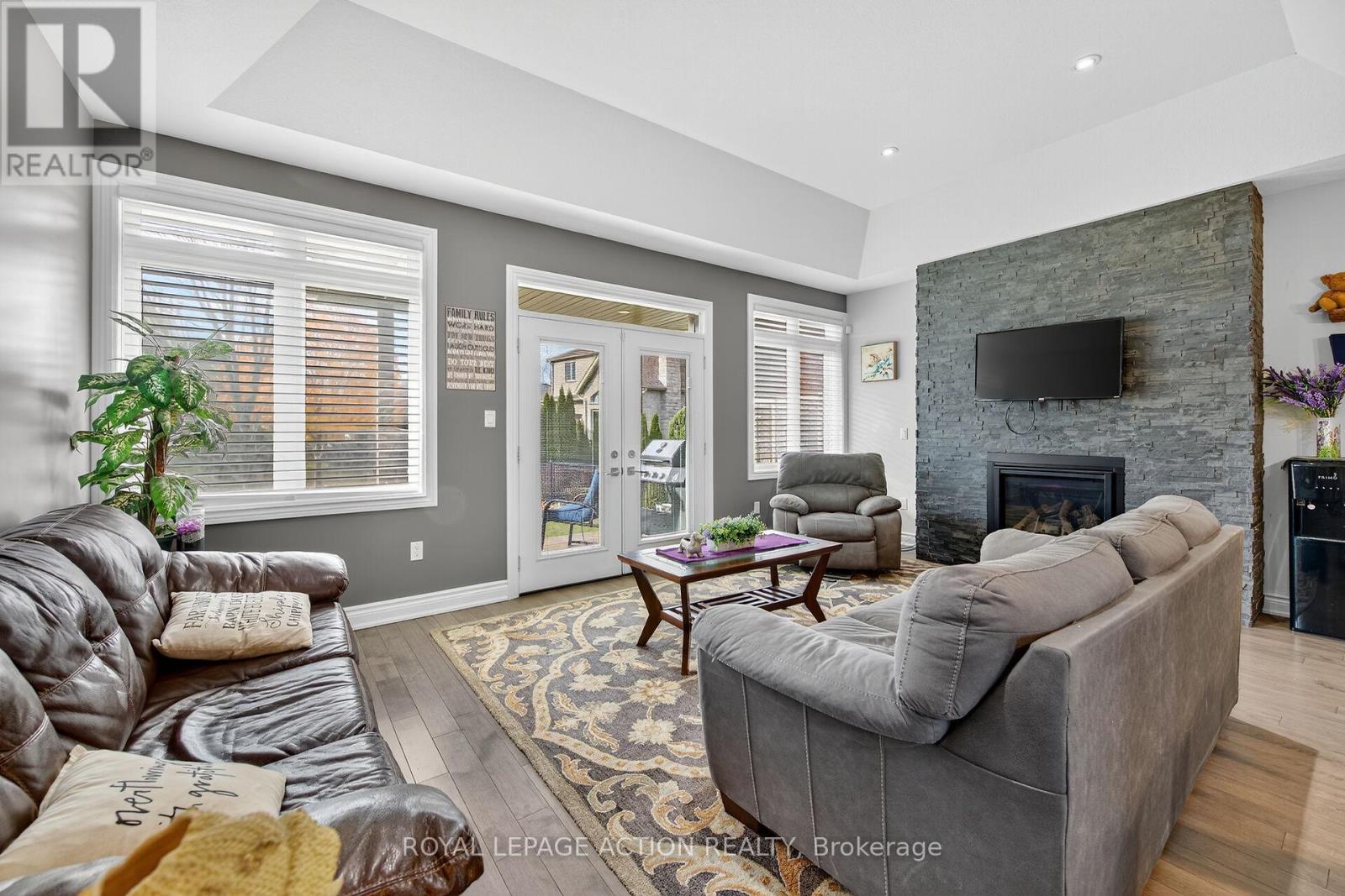 11 Jong Street, Norfolk, Ontario  N0E 1Y0 - Photo 15 - X12546660