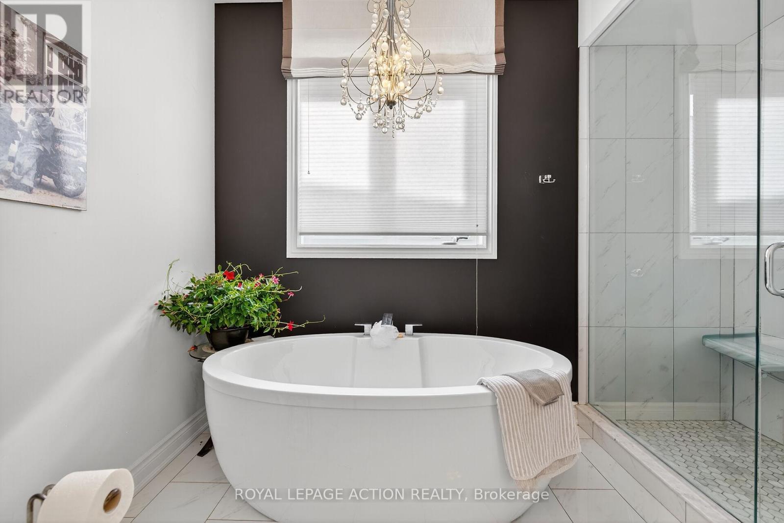 11 Jong Street, Norfolk, Ontario  N0E 1Y0 - Photo 21 - X12546660