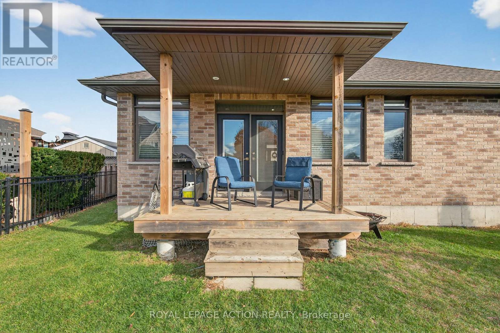 11 Jong Street, Norfolk, Ontario  N0E 1Y0 - Photo 32 - X12546660