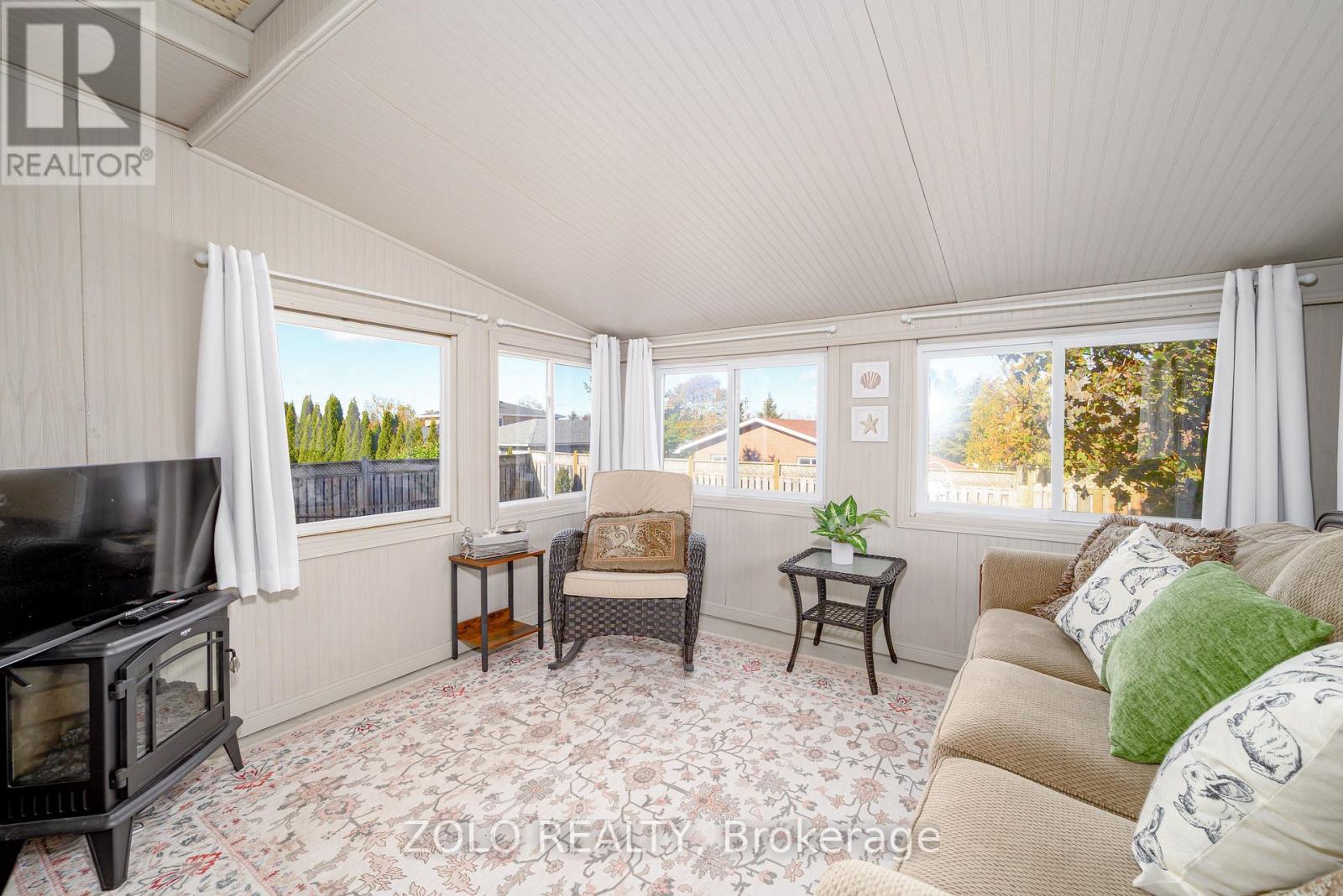 32 Andrew Drive, Kawartha Lakes, Ontario  K9V 5W6 - Photo 15 - X12546728