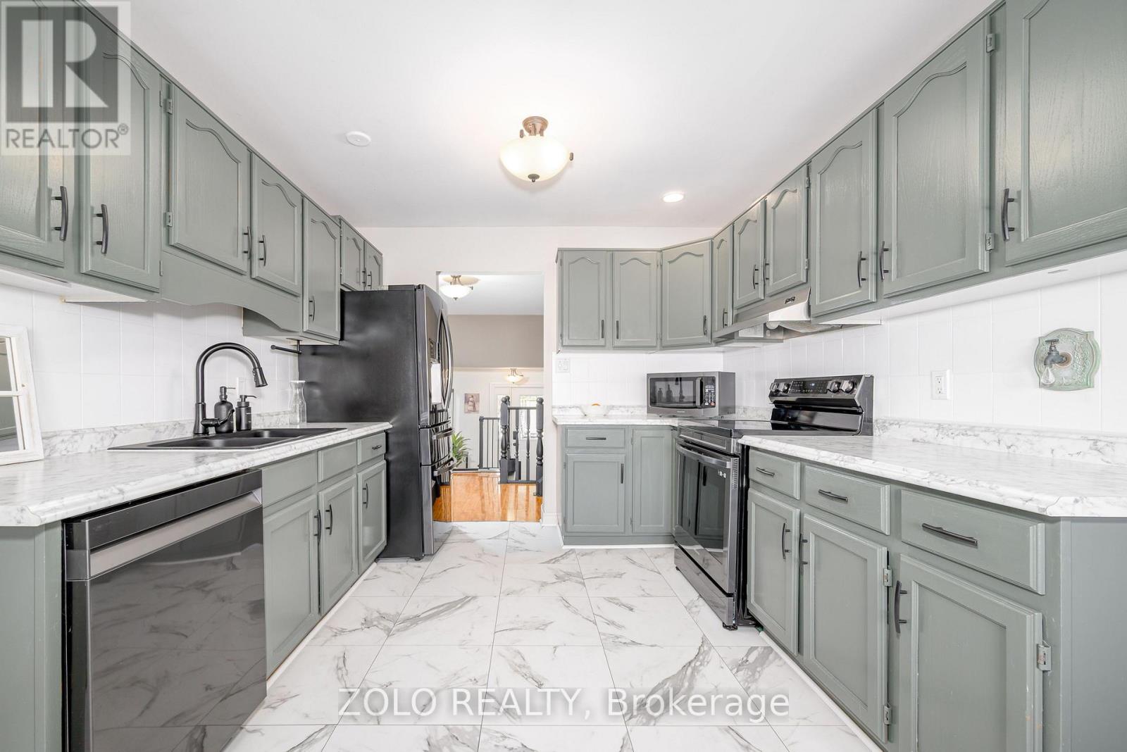 32 Andrew Drive, Kawartha Lakes, Ontario  K9V 5W6 - Photo 17 - X12546728