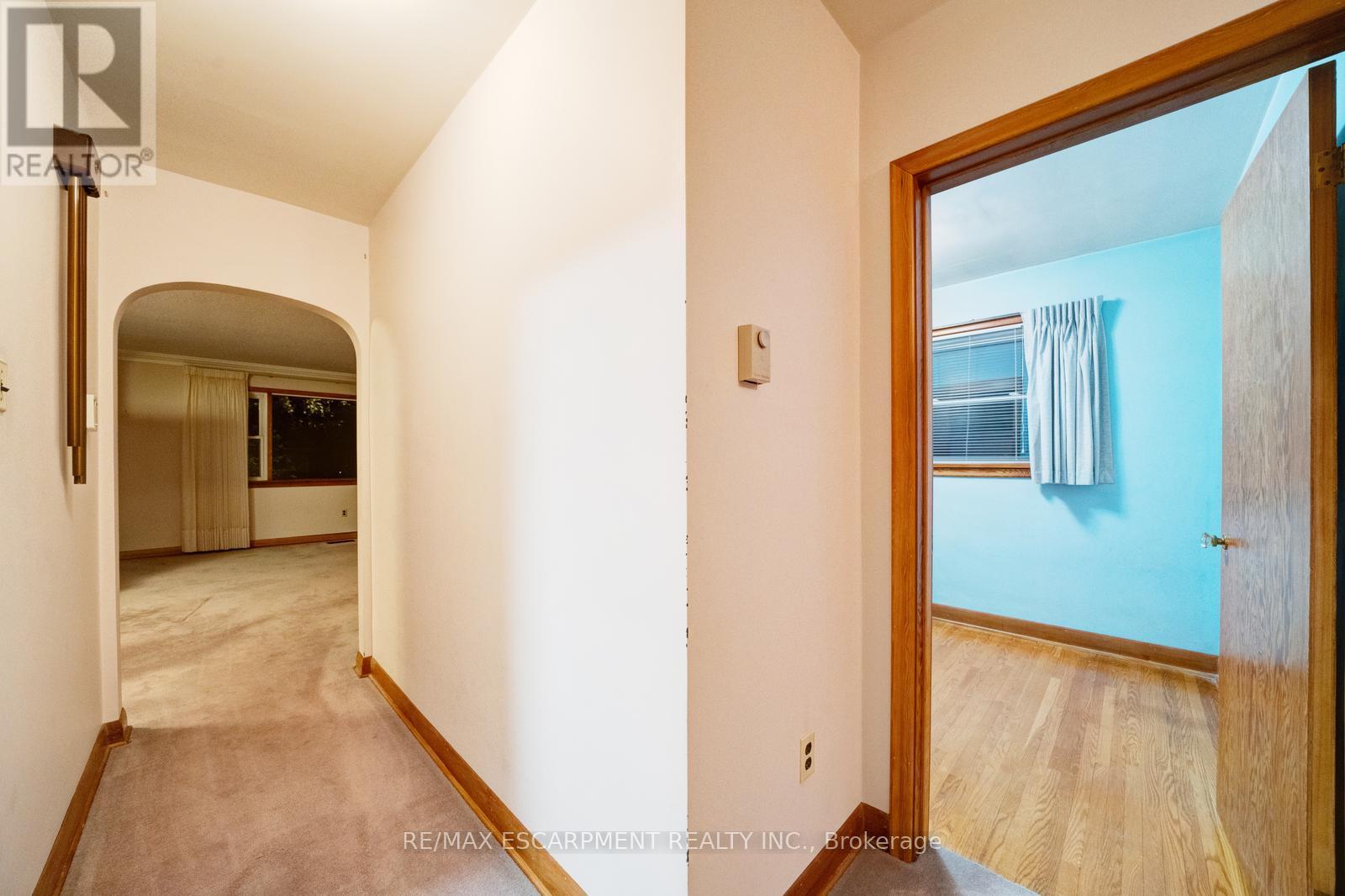 8 Fawell Avenue, St. Catharines, Ontario  L2S 2V4 - Photo 12 - X12546734