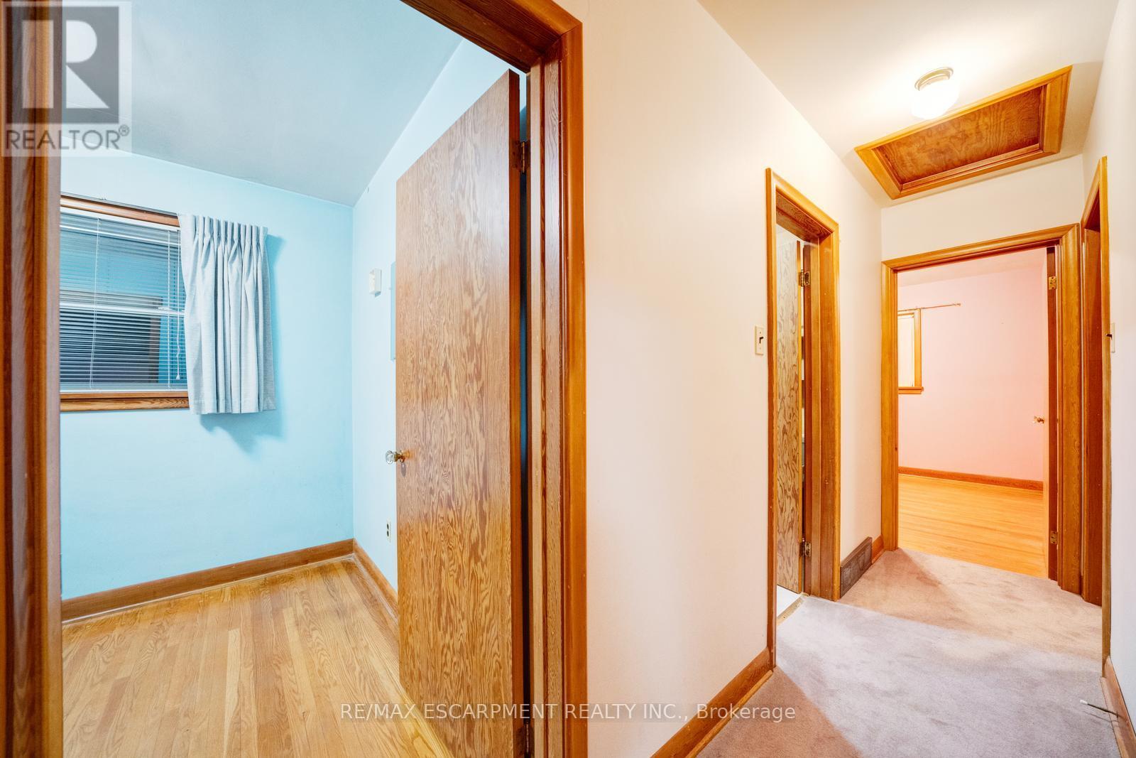 8 Fawell Avenue, St. Catharines, Ontario  L2S 2V4 - Photo 16 - X12546734