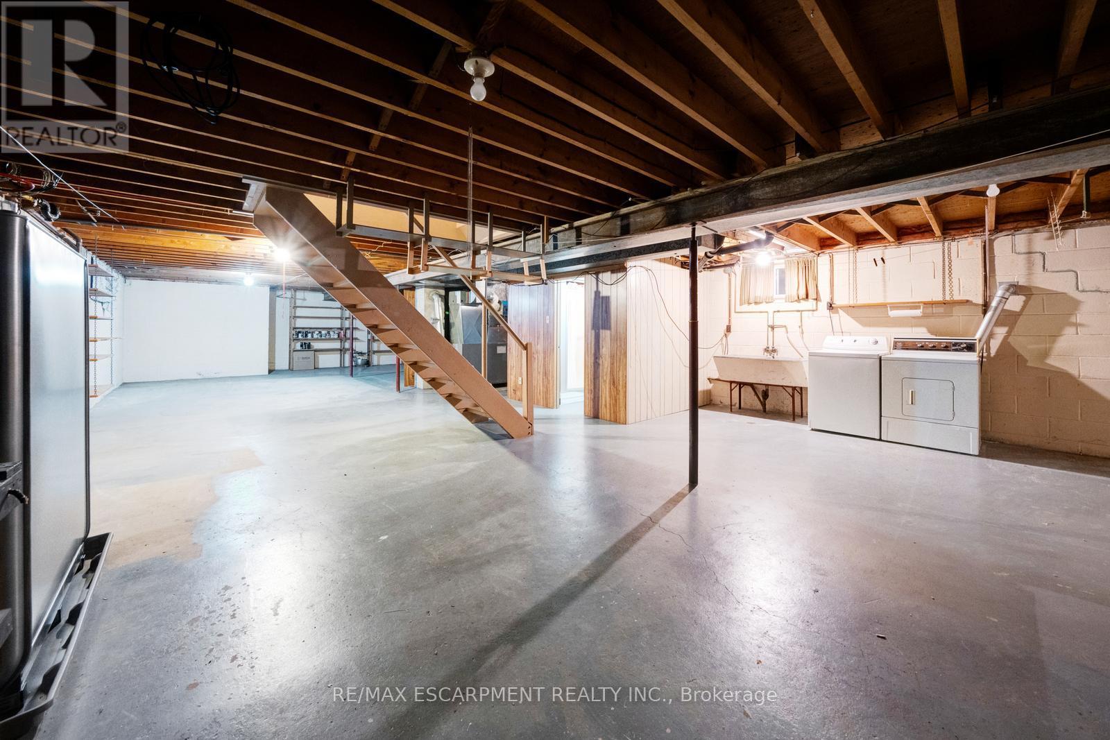 8 Fawell Avenue, St. Catharines, Ontario  L2S 2V4 - Photo 26 - X12546734