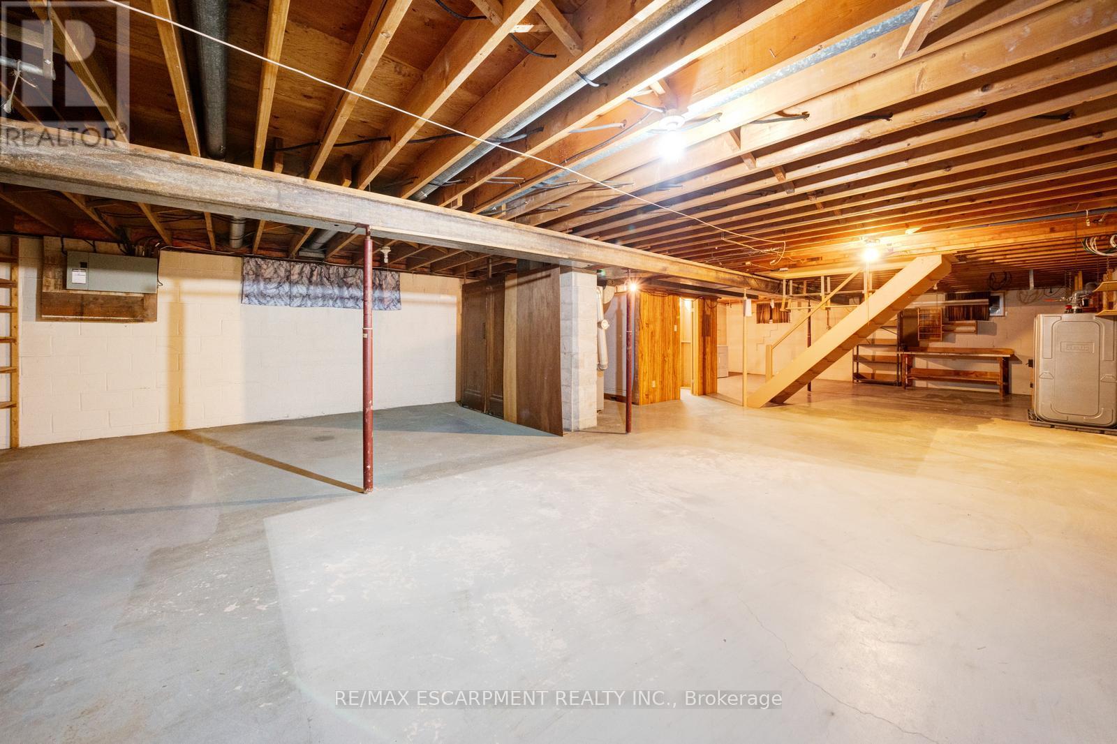 8 Fawell Avenue, St. Catharines, Ontario  L2S 2V4 - Photo 27 - X12546734