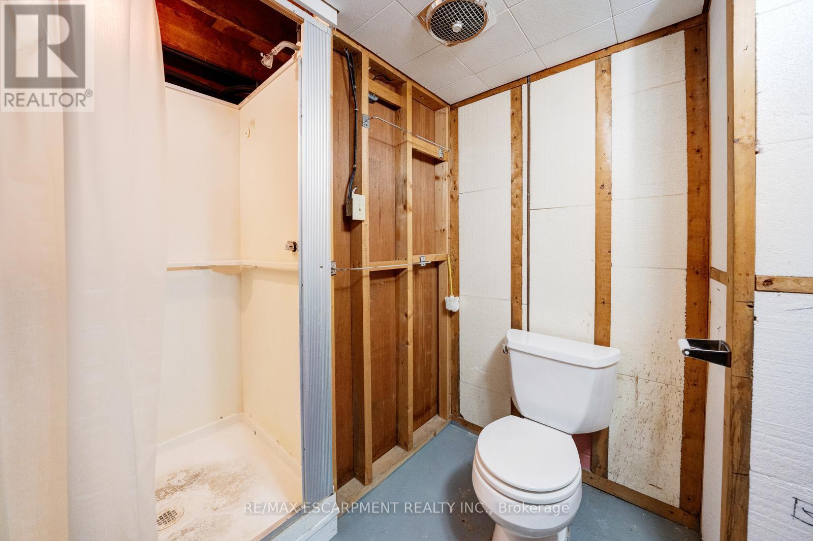 8 Fawell Avenue, St. Catharines, Ontario  L2S 2V4 - Photo 28 - X12546734